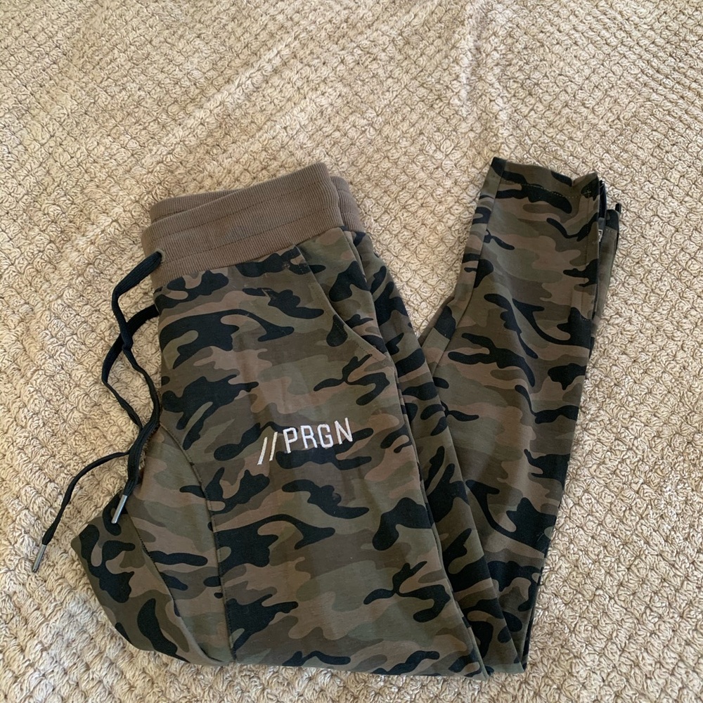 Paragon fit wear camo joggers